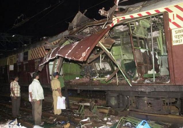 Mumbai Train blast marathipizza 01