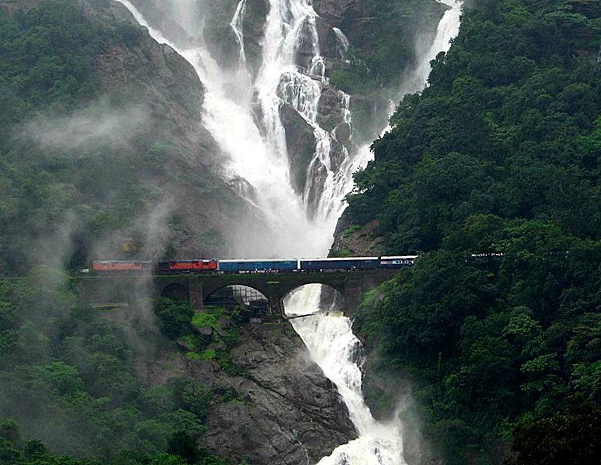 beautiful-railway-routes-india-marathipizza04