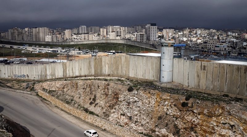 Israel wall im