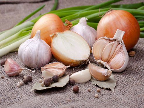 onion-and-garlic-inmarathi