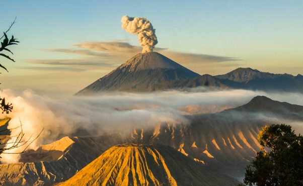 mount-bromo-indonesia-volcano-inmarathi