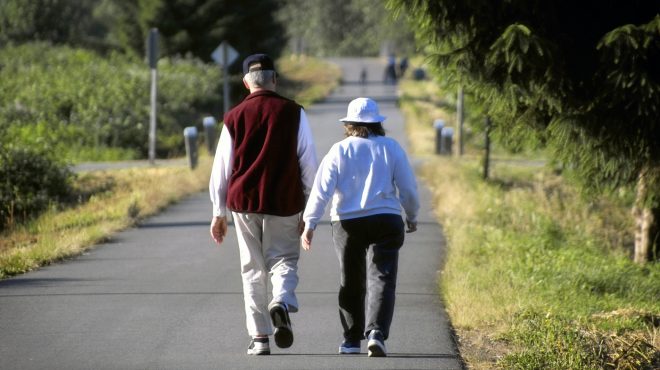 walking-elderly-inmarathi