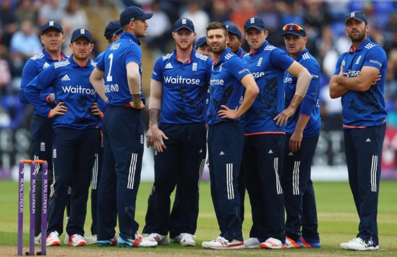 England-Cricket-Team inmarathi
